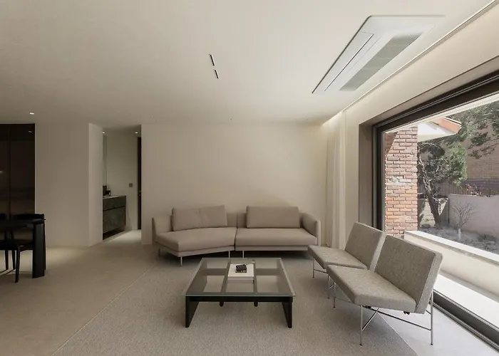 Gangnam Private House 5br Garden Near Coex Seul
