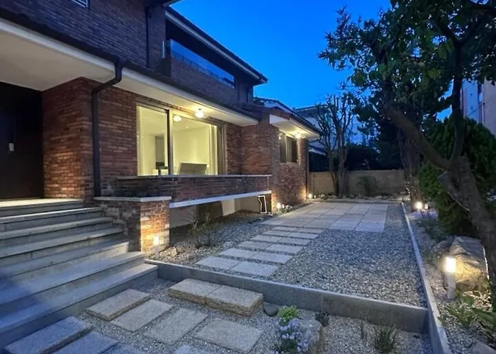 Gangnam Private House 5br Garden Near Coex Willa *