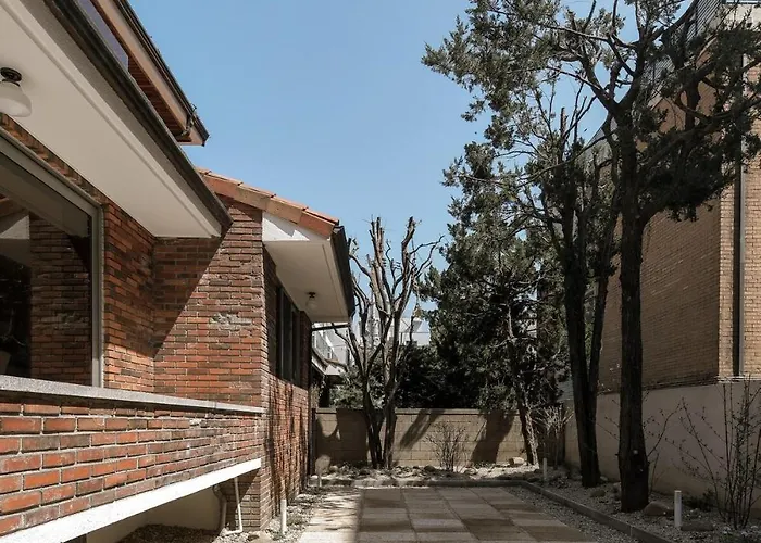 Gangnam Private House 5br Garden Near Coex * Seul