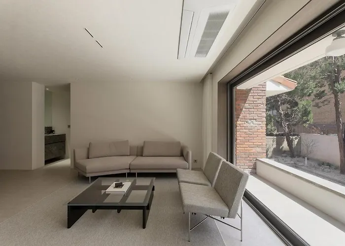 Gangnam Private House 5br Garden Near Coex *