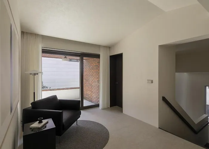 Gangnam Private House 5br Garden Near Coex *